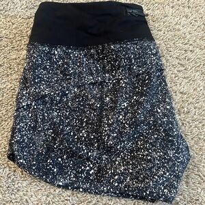 LULULEMON speed shorts size 6